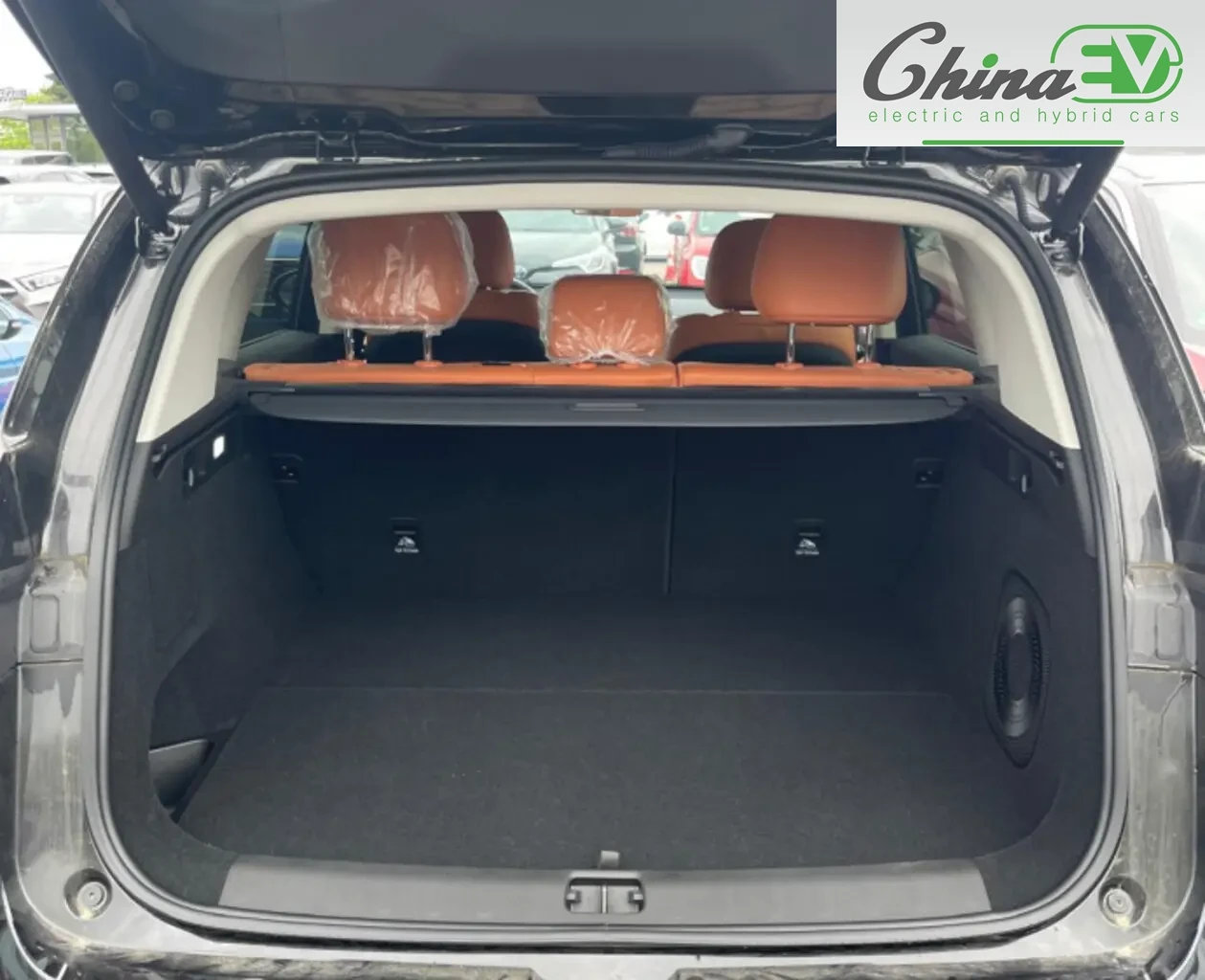 Leapmotor C10 Design REEV RWD, снимка 5 - Автомобили и джипове - 54705438
