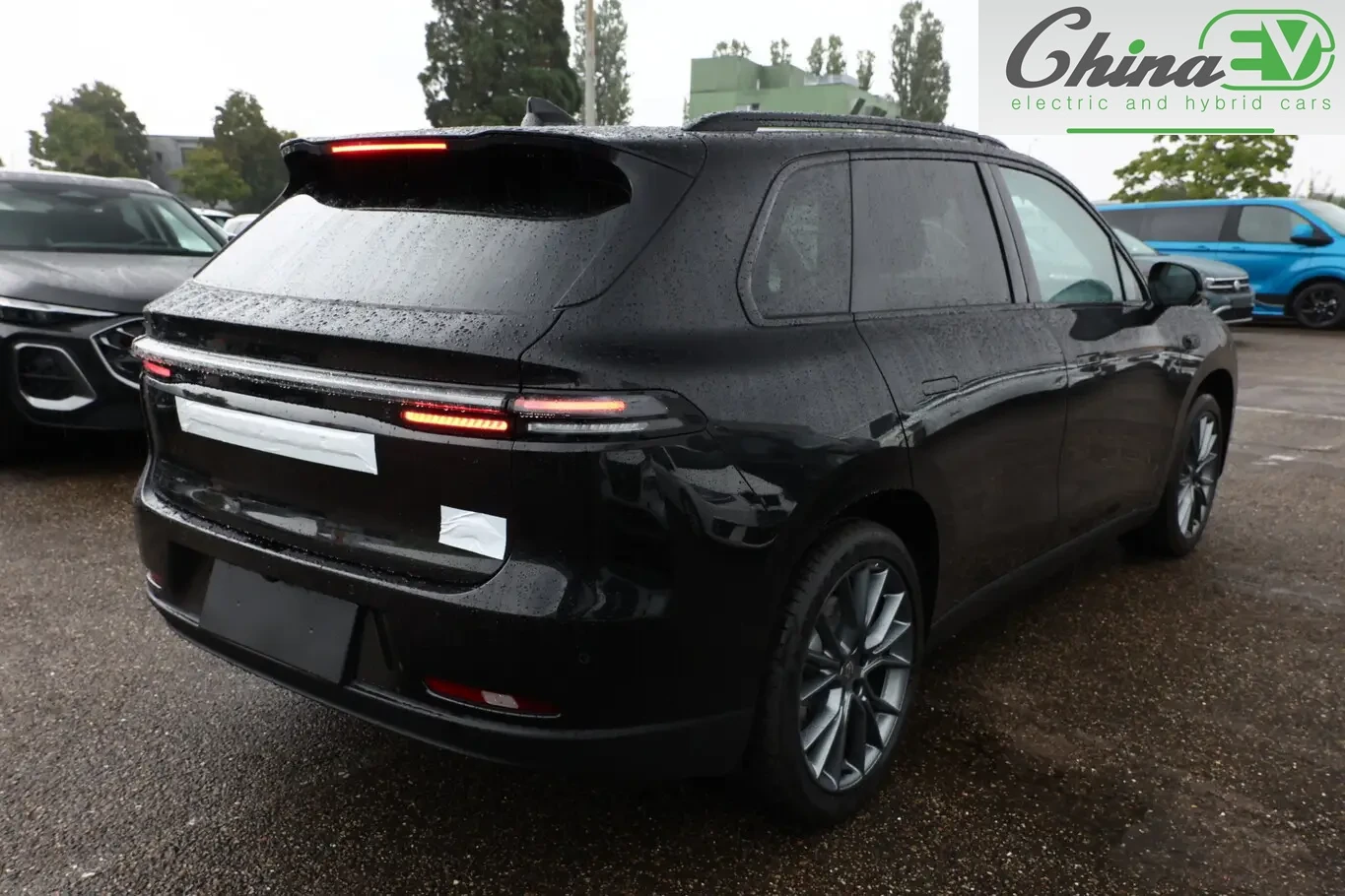 Leapmotor C10 Design REEV RWD, снимка 4 - Автомобили и джипове - 54705438