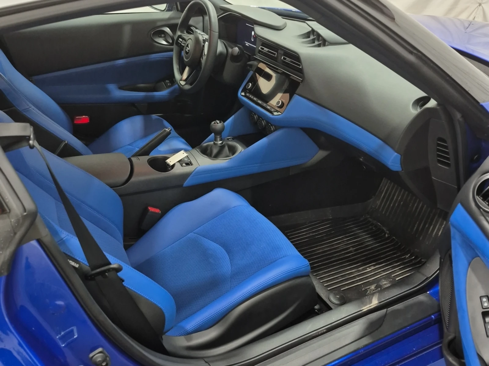 Nissan 370Z PERFORMANCE, снимка 17 - Автомобили и джипове - 54756416