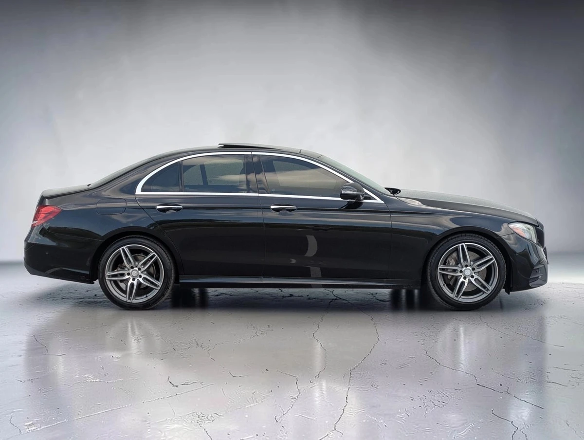 Mercedes-Benz E 300 E 300 4MATIC | HUD | 360  Камера | CarPlay, снимка 7 - Автомобили и джипове - 55423620
