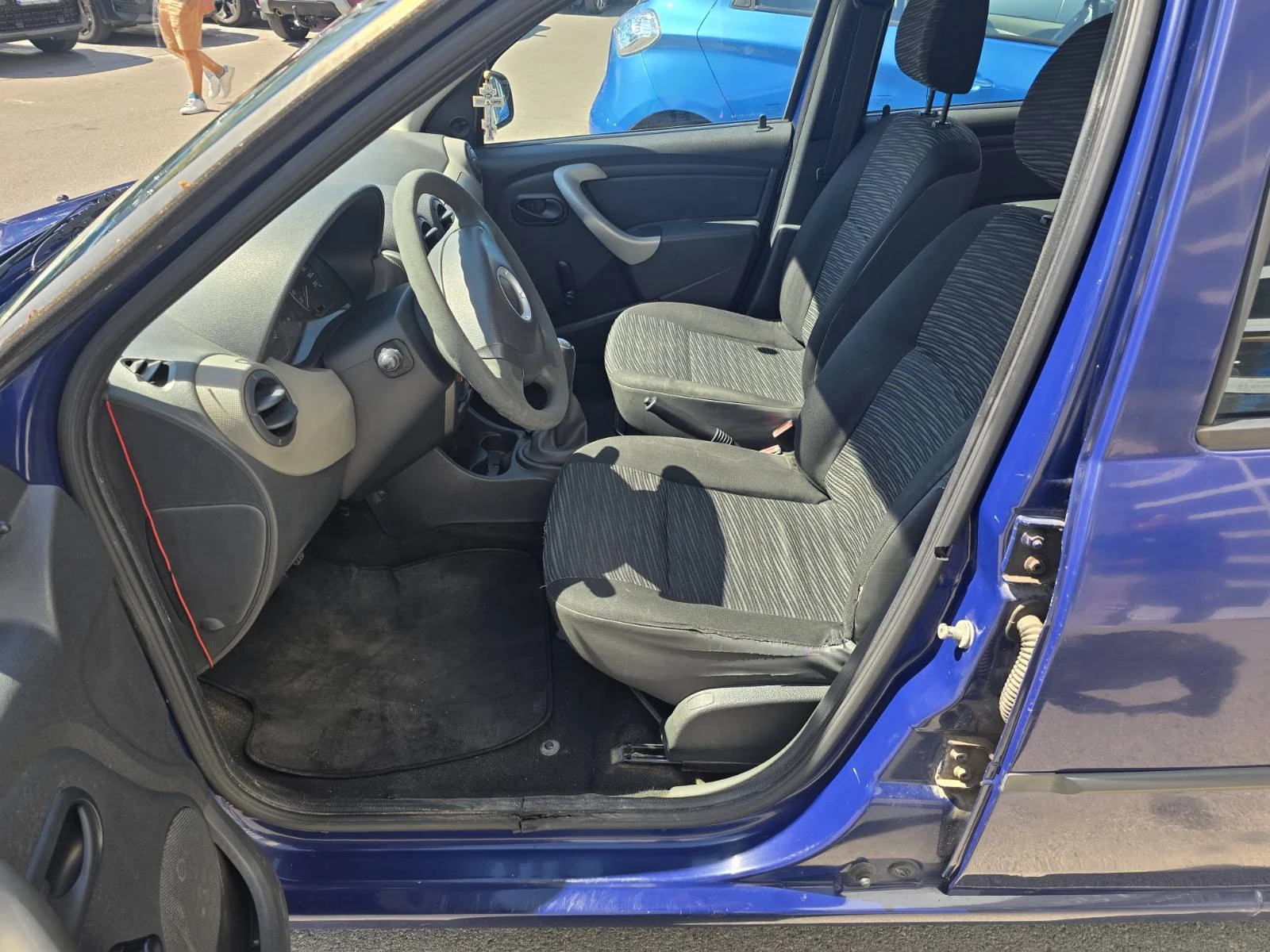 Dacia Logan 1.4 TCe 75hp, снимка 10 - Автомобили и джипове - 56015299