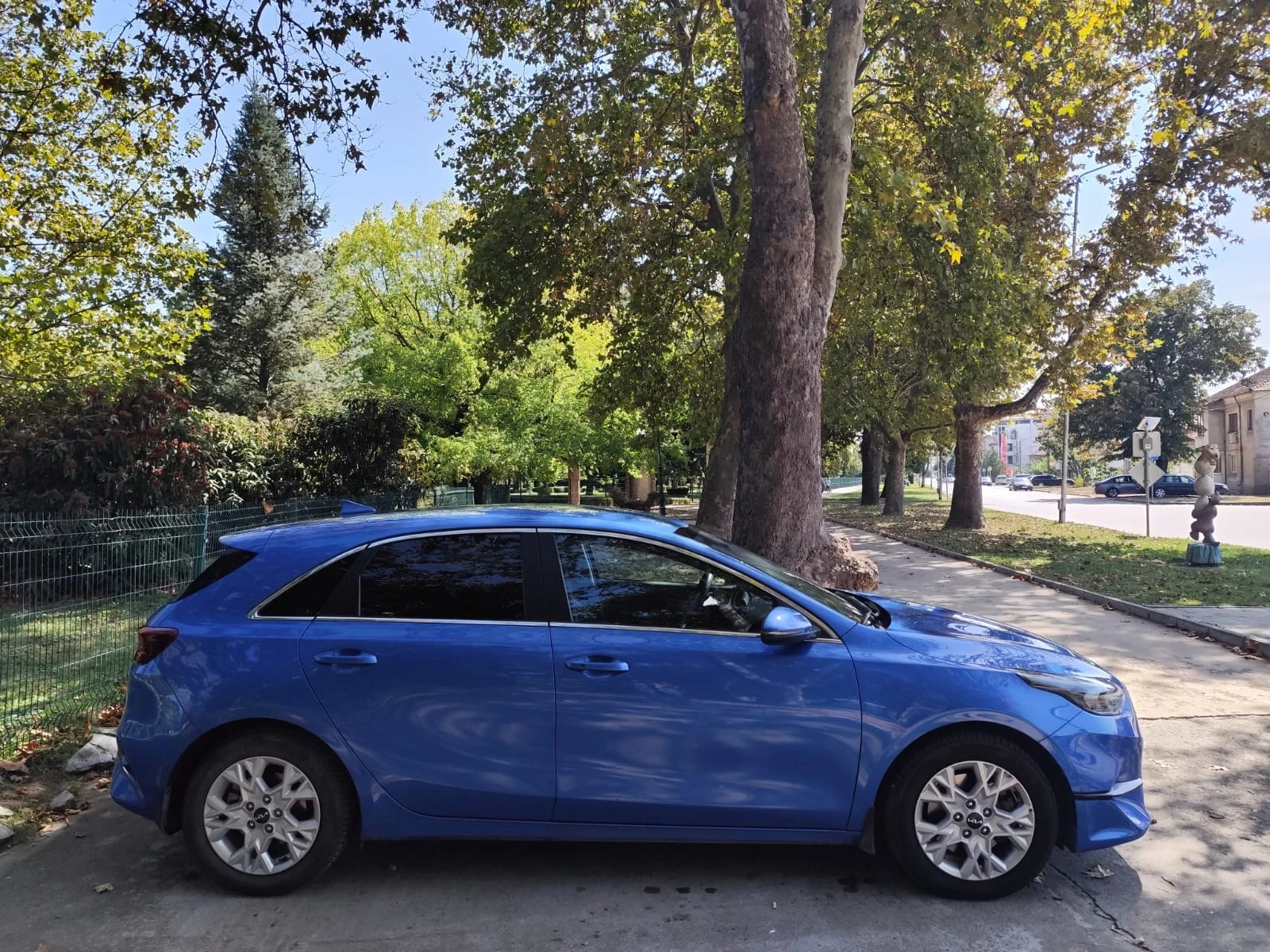 Kia Ceed 1.5 T Executive, снимка 14 - Автомобили и джипове - 56075705