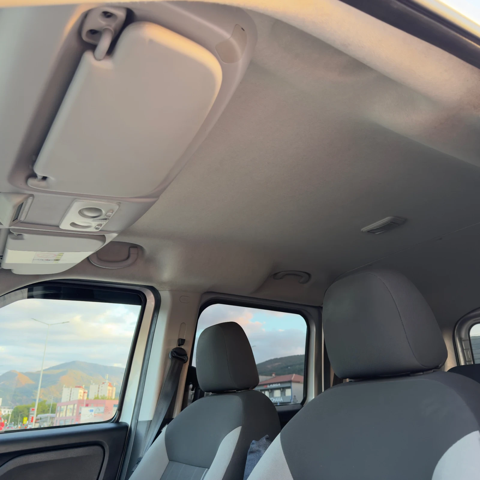 Fiat Doblo 1.6 D MULTIJET, снимка 14 - Автомобили и джипове - 56328265