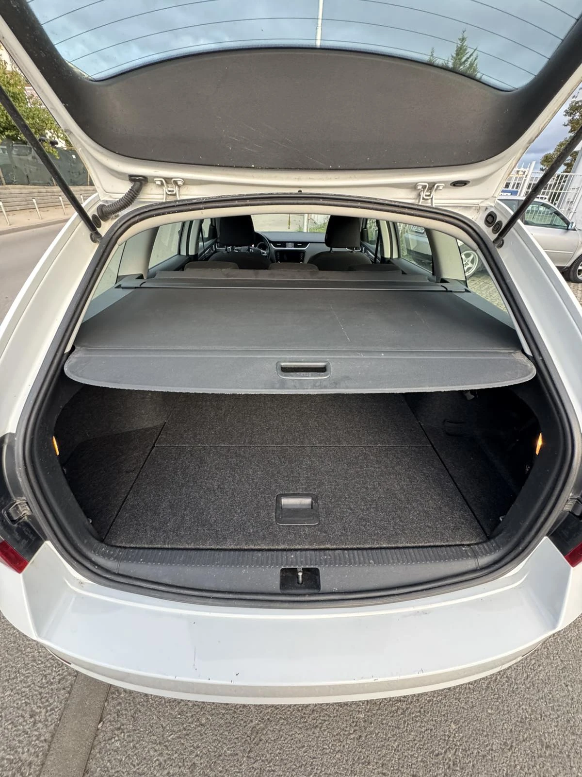 Skoda Octavia, снимка 9 - Автомобили и джипове - 56646645
