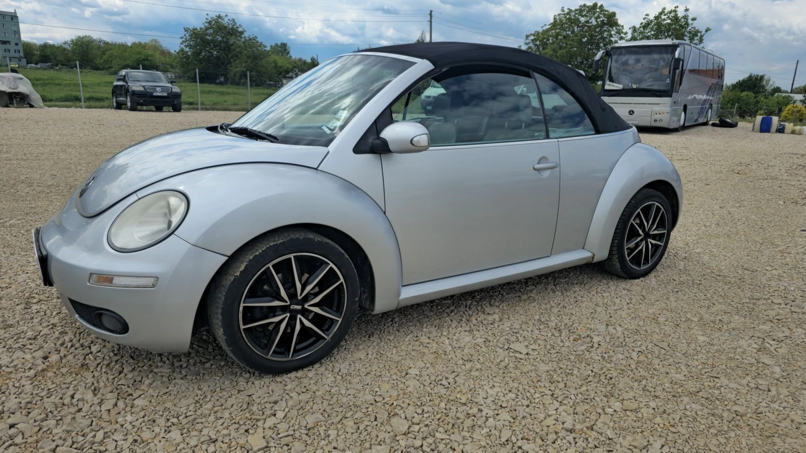 VW New beetle Cabrio 1.9 TDI, снимка 2 - Автомобили и джипове - 56740331