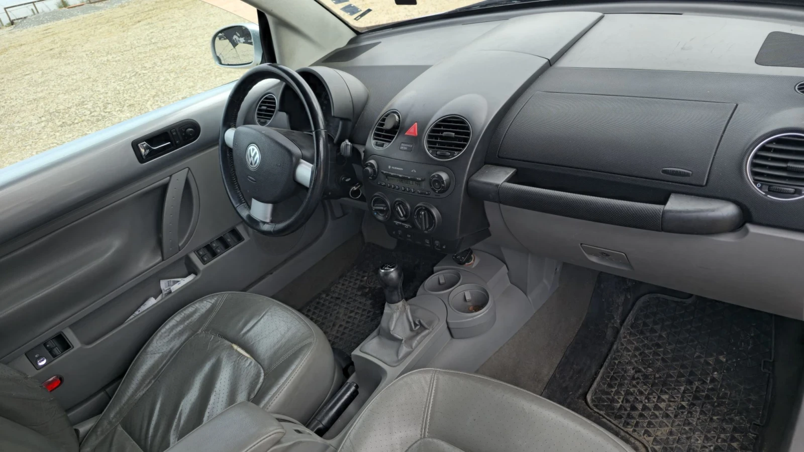 VW New beetle Cabrio 1.9 TDI, снимка 8 - Автомобили и джипове - 56740331