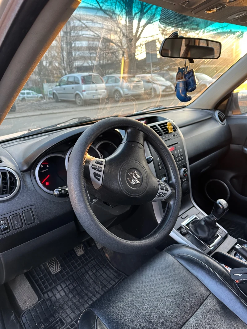 Suzuki Grand vitara, снимка 4 - Автомобили и джипове - 49002531