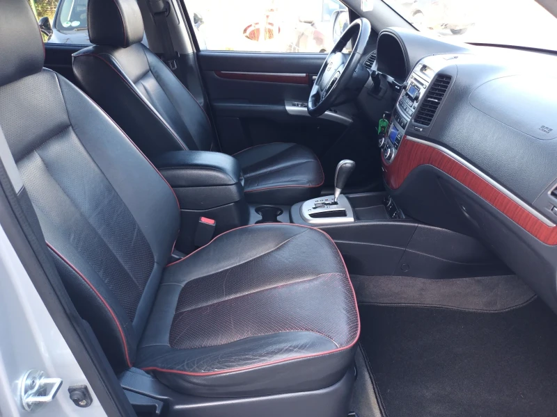 Hyundai Santa fe 2.7 бензин;автоматик КОЛЕДНА ЦЕНА 12999лв., снимка 10 - Автомобили и джипове - 50538004