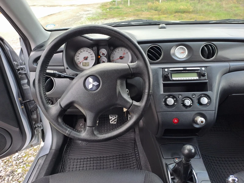 Mitsubishi Outlander 2.0 Бенз.-Газ 136к.с.96000км., снимка 9 - Автомобили и джипове - 52323826