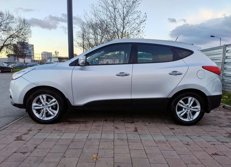 Hyundai IX35 2.0 CRDI 4WD 184 к.с., снимка 7 - Автомобили и джипове - 52625142