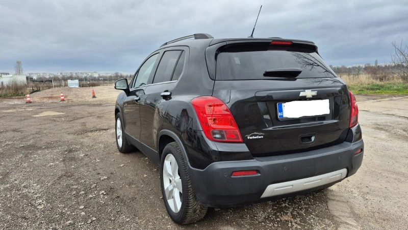 Chevrolet Trax 1.7CDT-I Автомат* Full Opt * РЕГИСТРИРАН * БАРТЕР, снимка 4 - Автомобили и джипове - 52947191