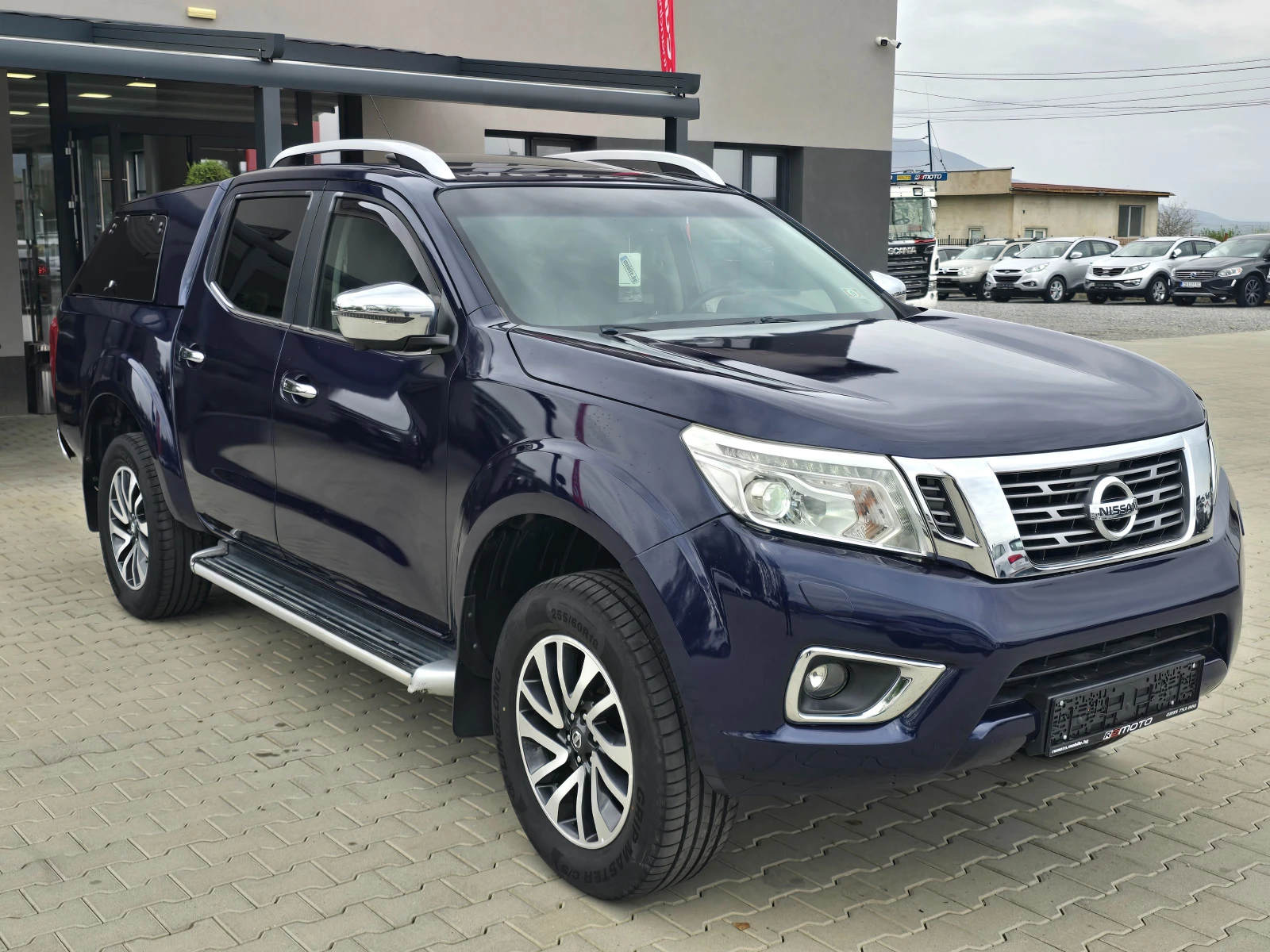 Nissan Navara 2.3D, 190к.с., 4х4, Автомат, Камера 360!, снимка 2 - Автомобили и джипове - 50947801