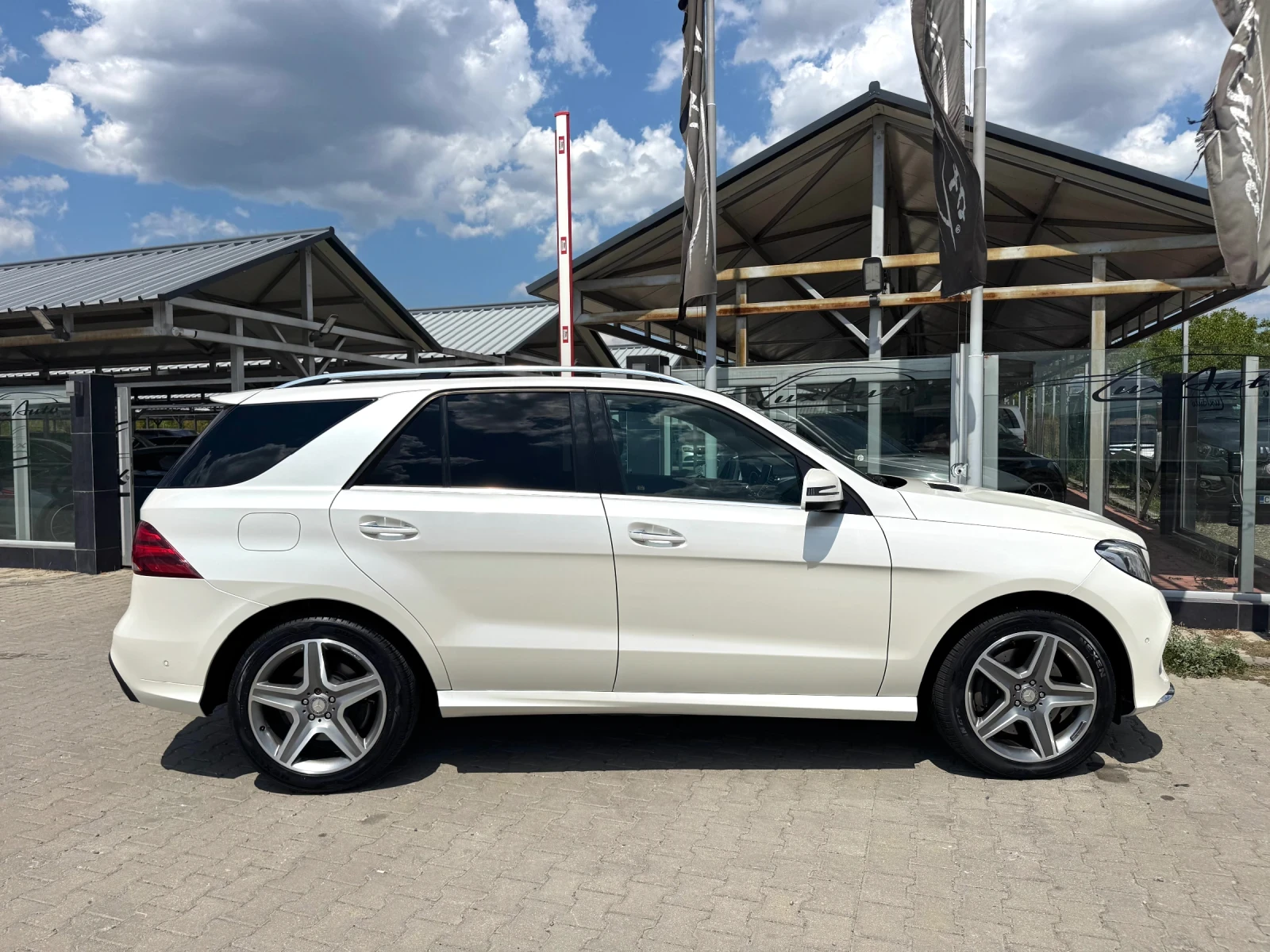 Mercedes-Benz GLE 400 AMG#PANORAMA#360* CAM#AIRM#KEYLESS#H&K - изображение 5