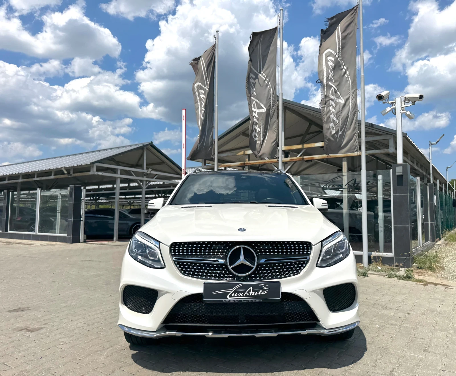 Mercedes-Benz GLE 400 AMG#PANORAMA#360* CAM#AIRM#KEYLESS#H&K - изображение 3