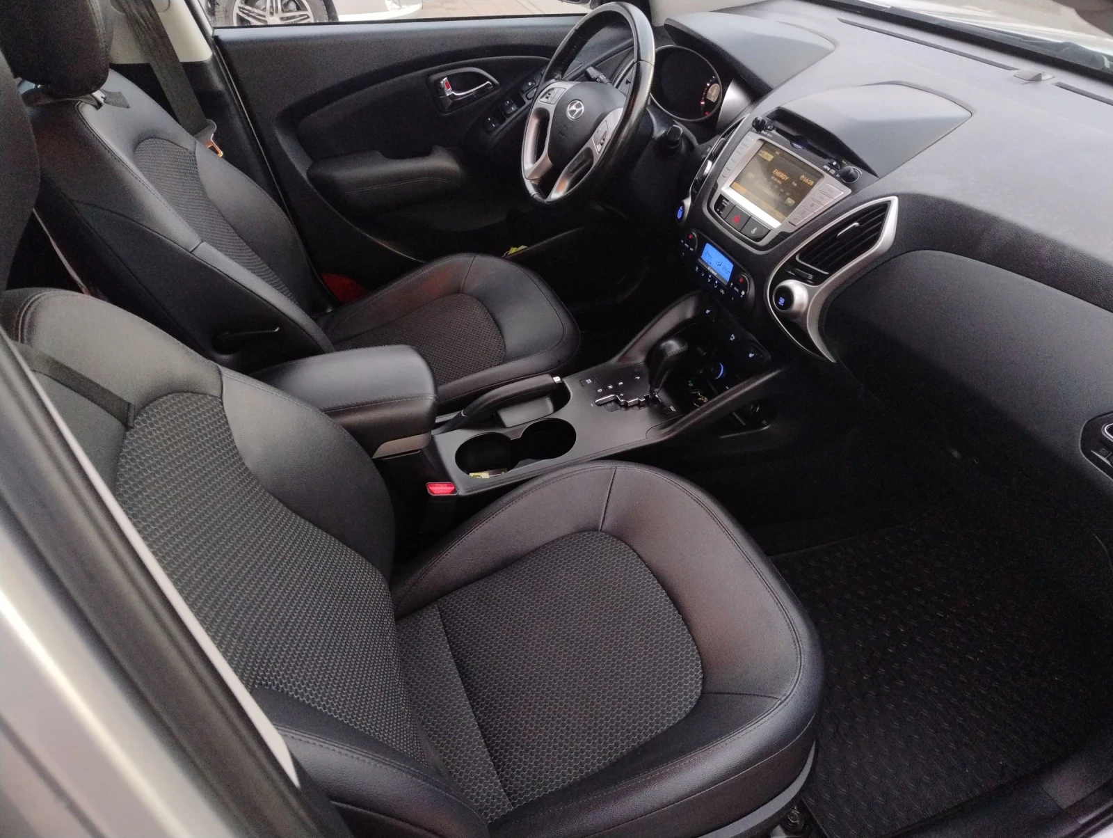 Hyundai IX35 2.0 CRDI 4WD 184 .. | Mobile.bg   13