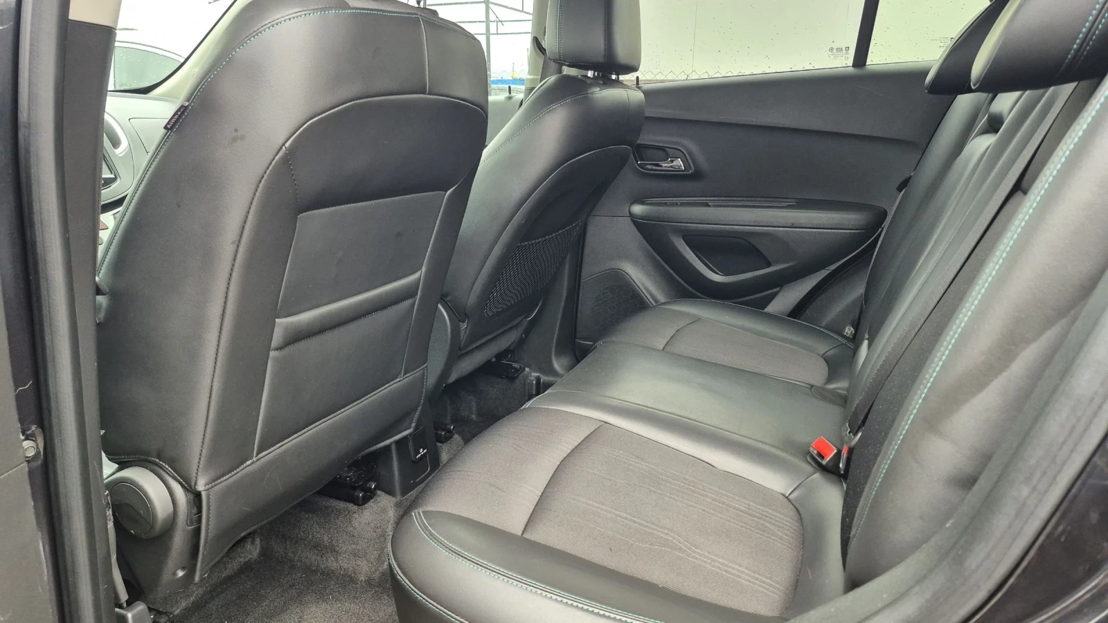 Chevrolet Trax 1.7CDT-I Автомат* Full Opt * РЕГИСТРИРАН * БАРТЕР - изображение 10