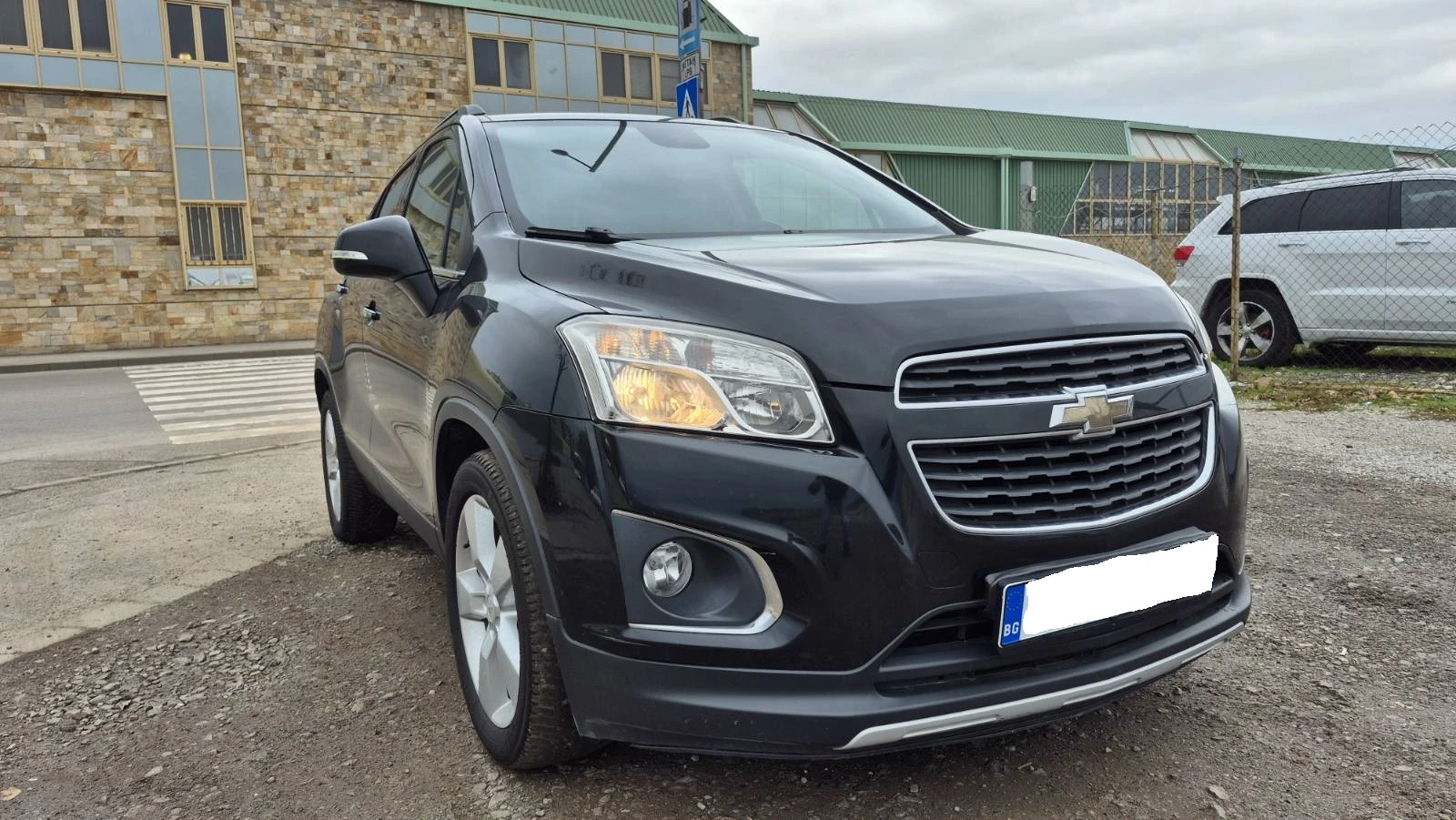 Chevrolet Trax 1.7CDT-I Автомат* Full Opt * РЕГИСТРИРАН * БАРТЕР - изображение 8