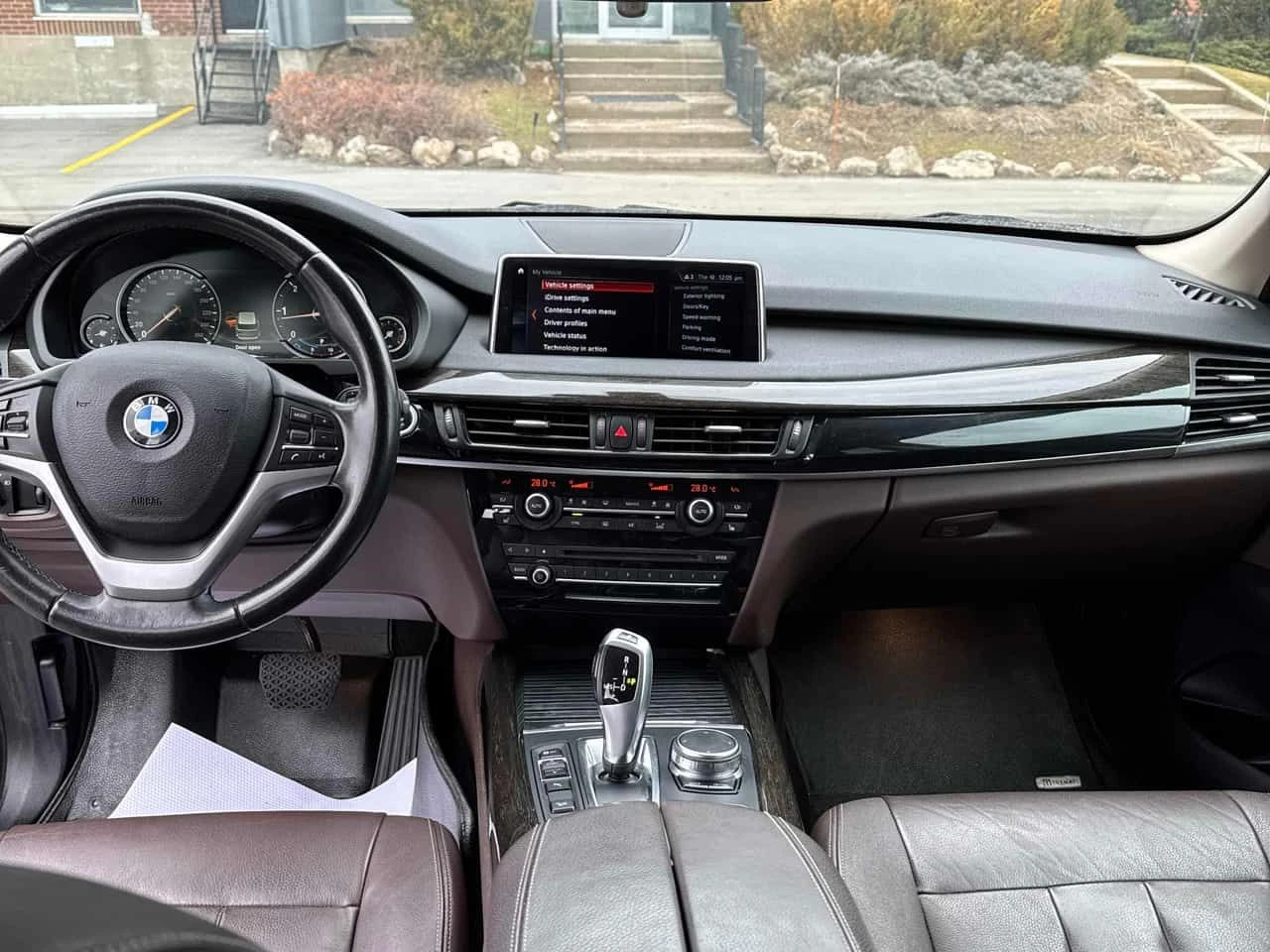 BMW X5 xDrive35d/ПАНОРАМА/ДВА КЛЮЧА , снимка 9 - Автомобили и джипове - 54229979