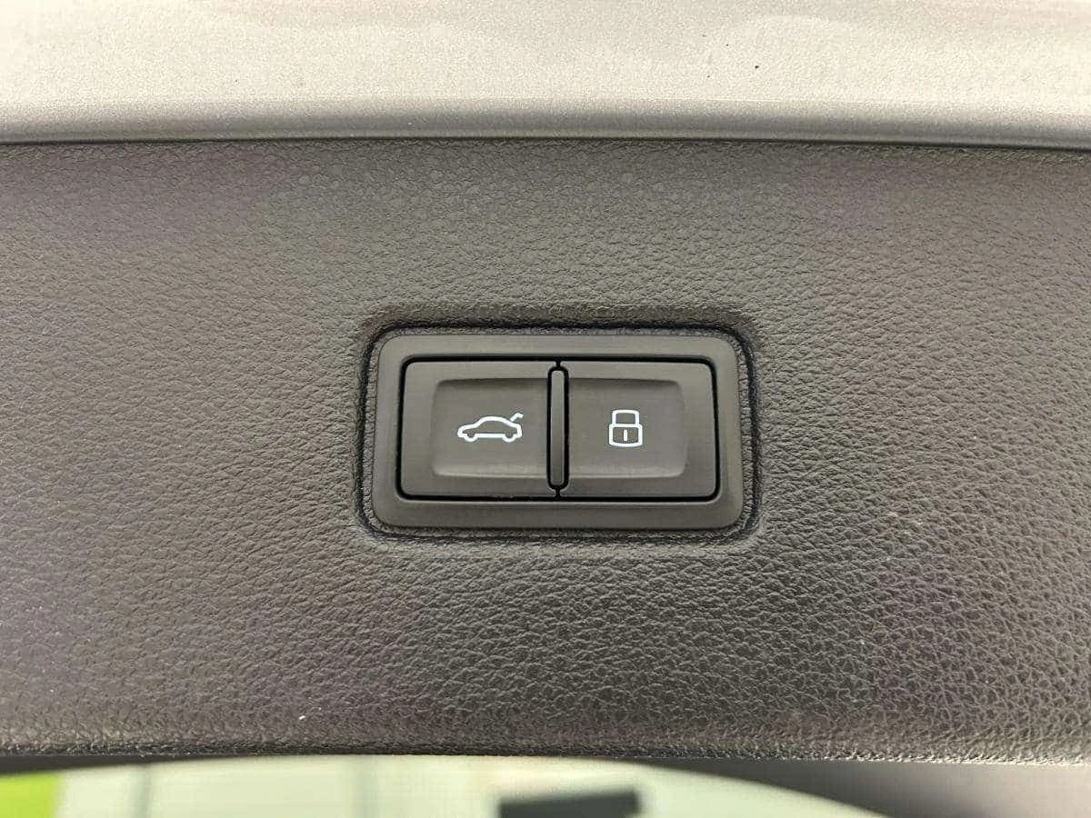 Audi Q7 * Progressiv S line hitch Nav cruise adaptatif cam, снимка 11 - Автомобили и джипове - 54869483