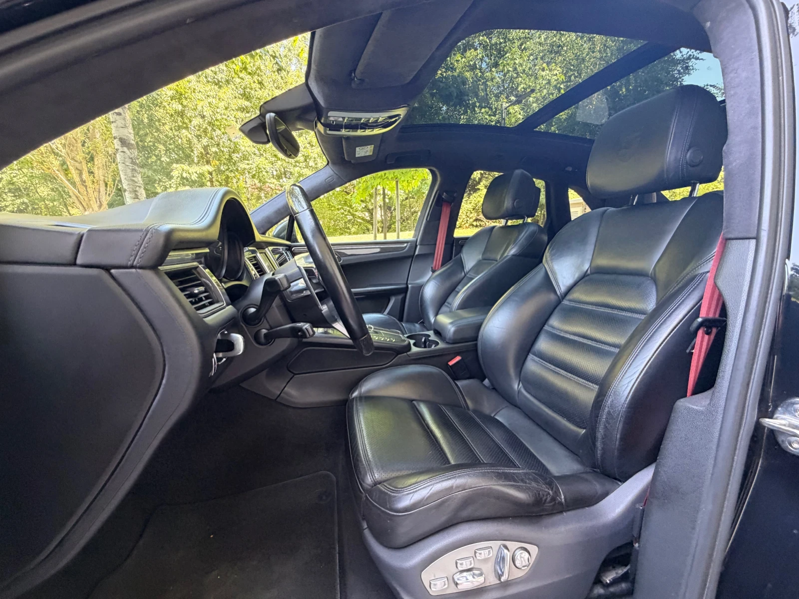 Porsche Macan TURBO / CARBON , снимка 10 - Автомобили и джипове - 55311178