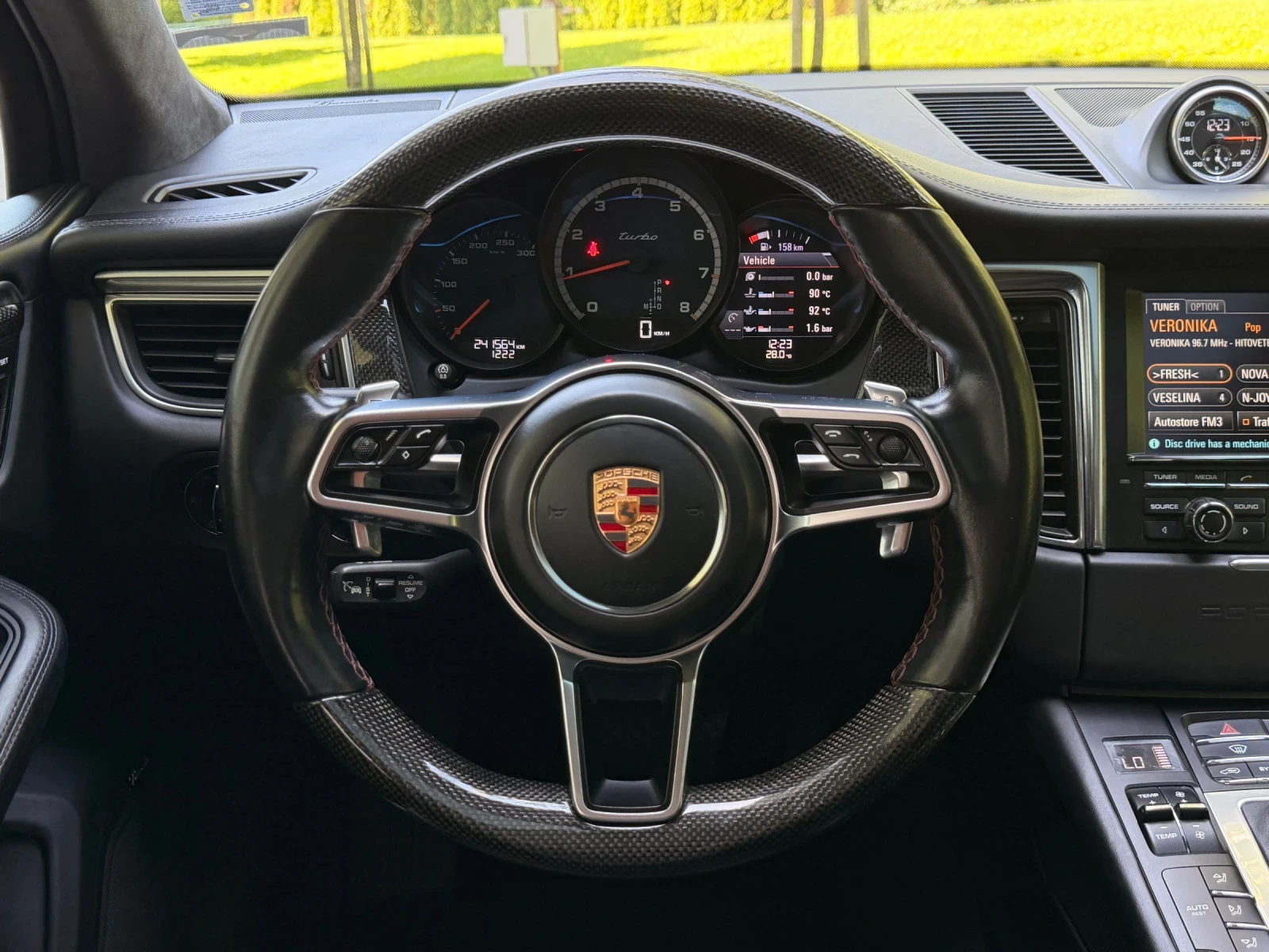 Porsche Macan TURBO / CARBON , снимка 13 - Автомобили и джипове - 55311178
