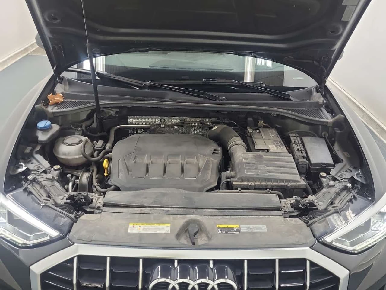 Audi Q3 * KOMFORT * CARFAX * ЦЕНА ДО БГ, снимка 16 - Автомобили и джипове - 55616841