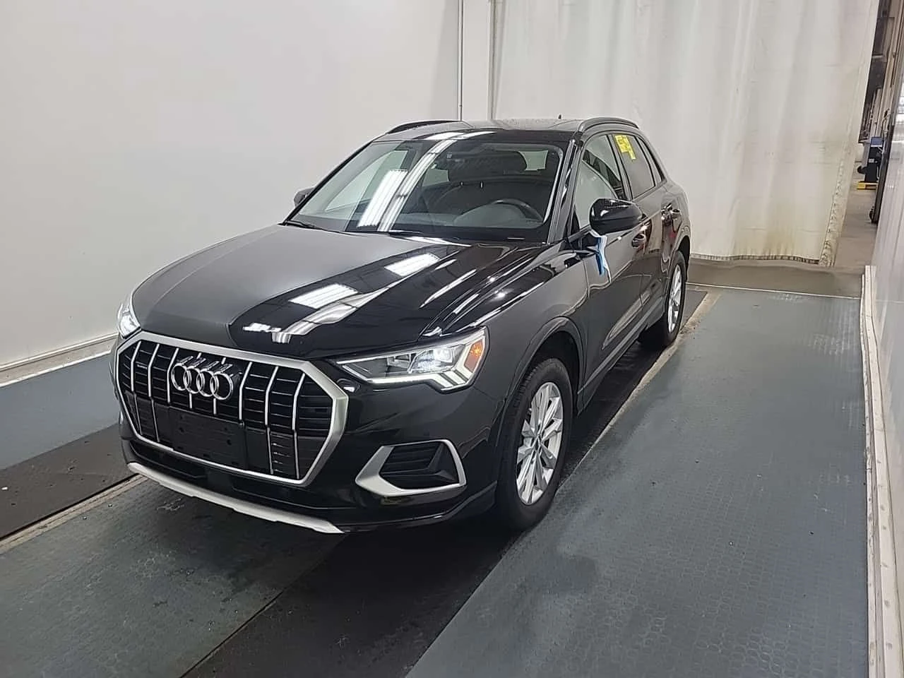 Audi Q3 * KOMFORT * CARFAX * ЦЕНА ДО БГ