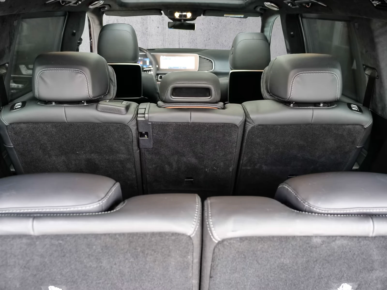 Mercedes-Benz GLS 63 AMG BRABUS 800* BURM 3D* DISTR* CARBON* KEYLESS* 360 C, снимка 17 - Автомобили и джипове - 55748858