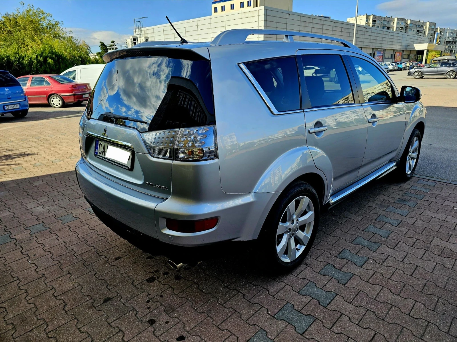 Mitsubishi Outlander 2.4L/ 75 000км, снимка 3 - Автомобили и джипове - 55983086