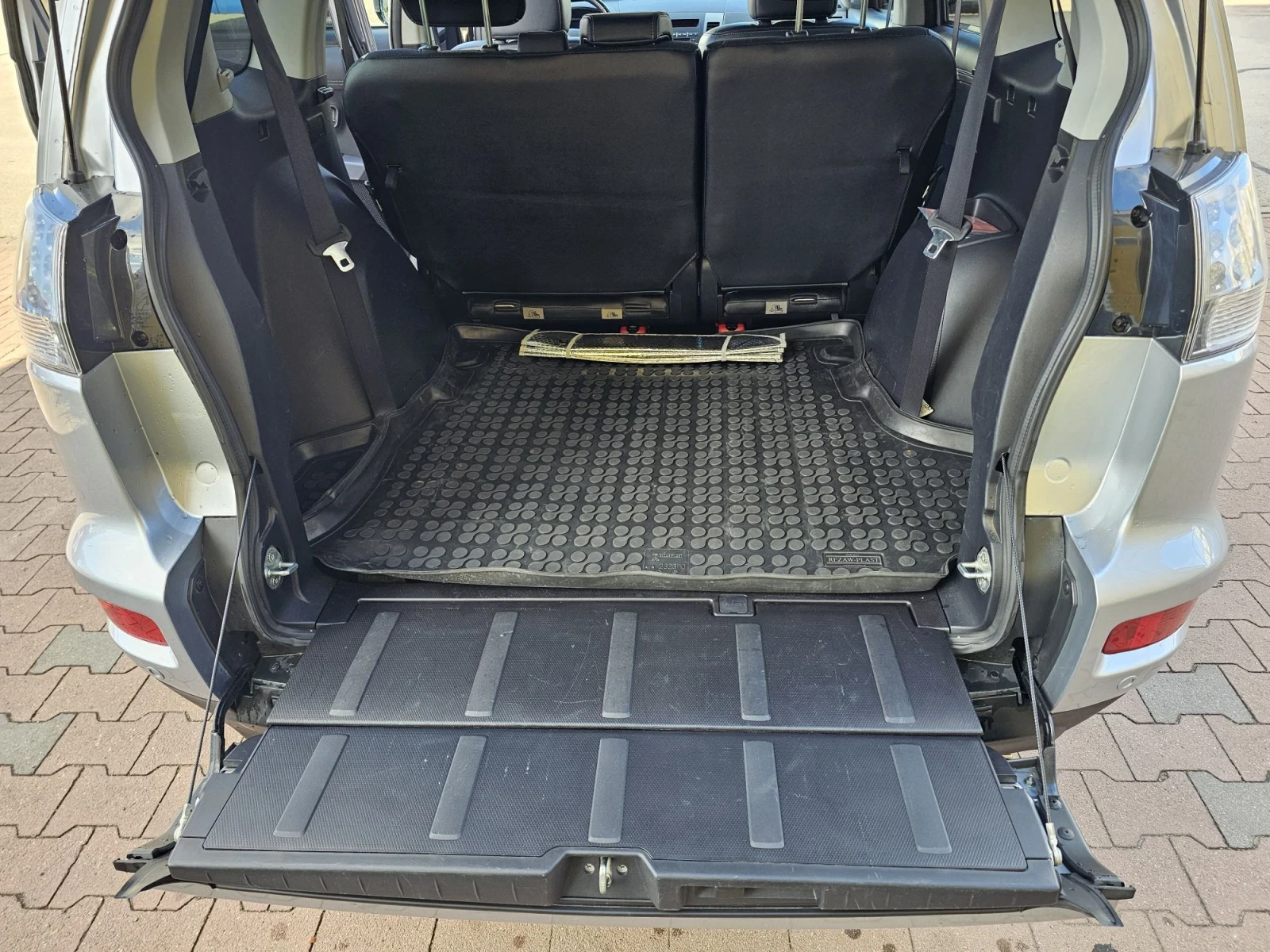 Mitsubishi Outlander 2.4L/ 75 000км, снимка 8 - Автомобили и джипове - 55983086