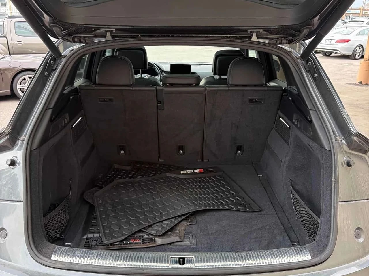 Audi SQ5, снимка 14 - Автомобили и джипове - 56730275
