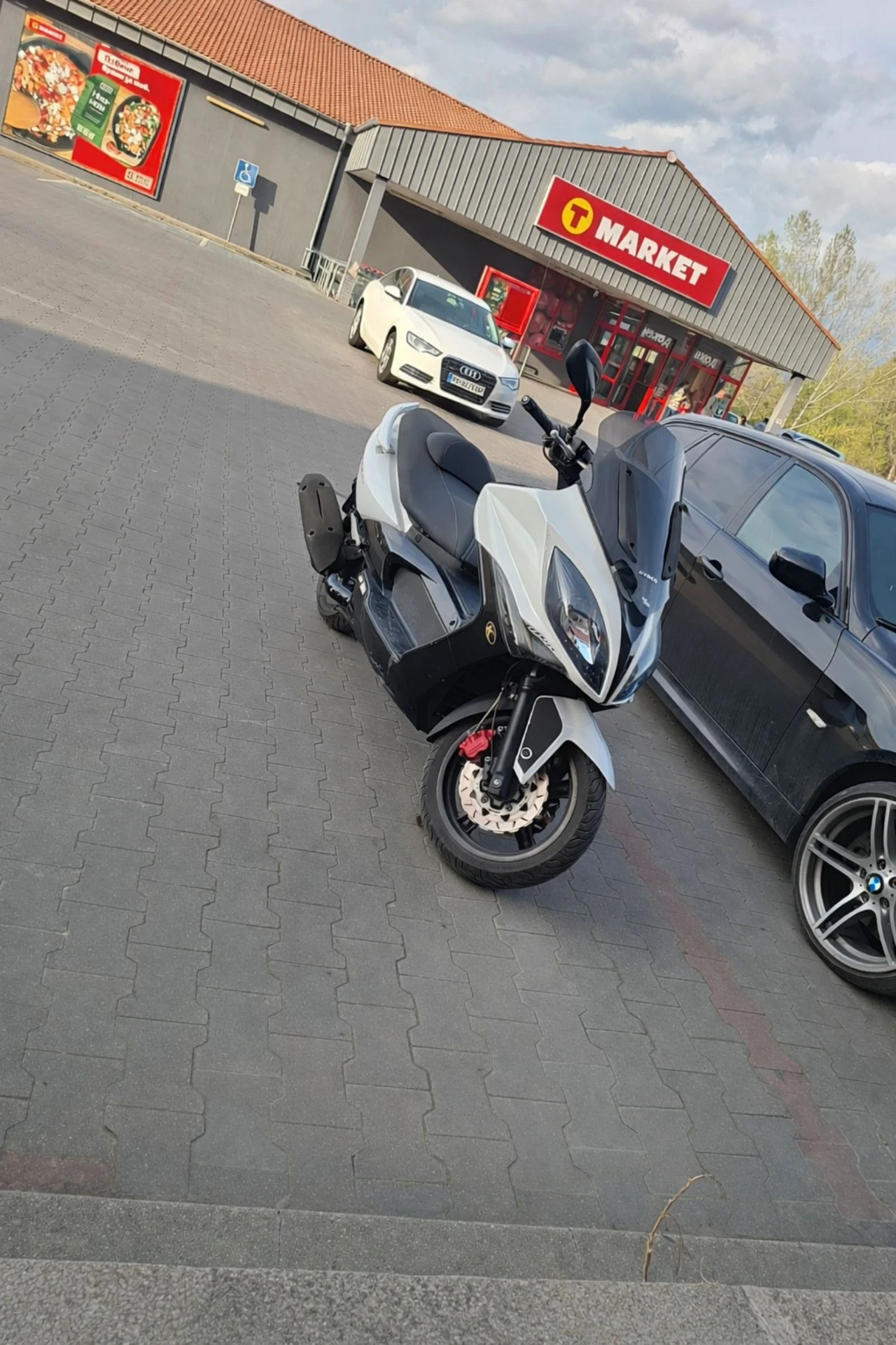 Kymco Xciting R300i, снимка 3 - Мотоциклети и мототехника - 54180395