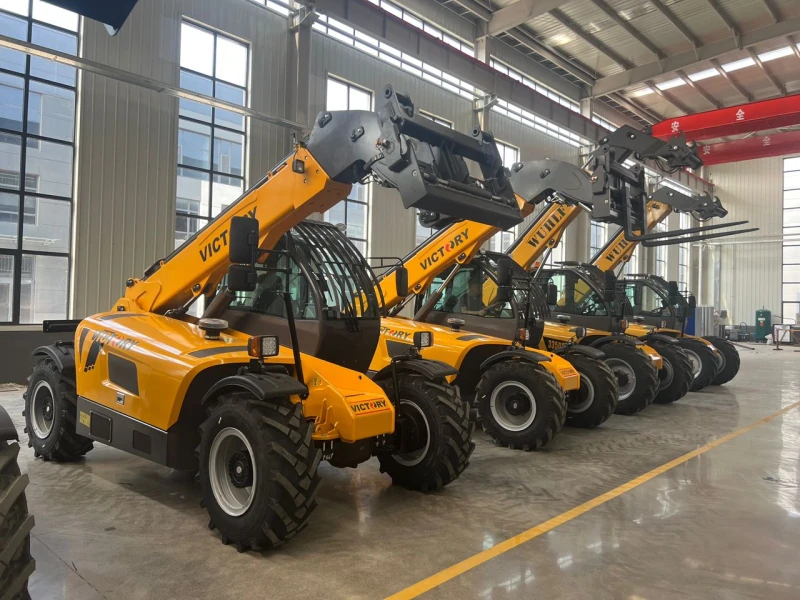 Телескопичен товарач JCB Victory 3007, снимка 2 - Селскостопанска техника - 51999659