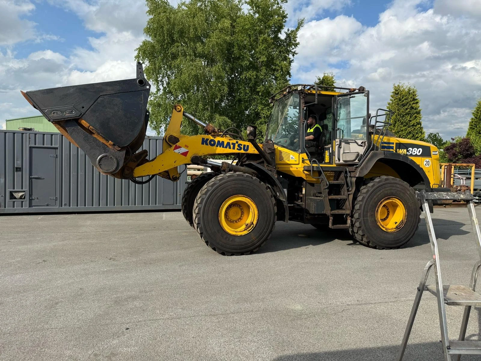 Челен товарач Komatsu WA 380 САМО 3000 ЧАСА ЛИЗИНГ - изображение 10