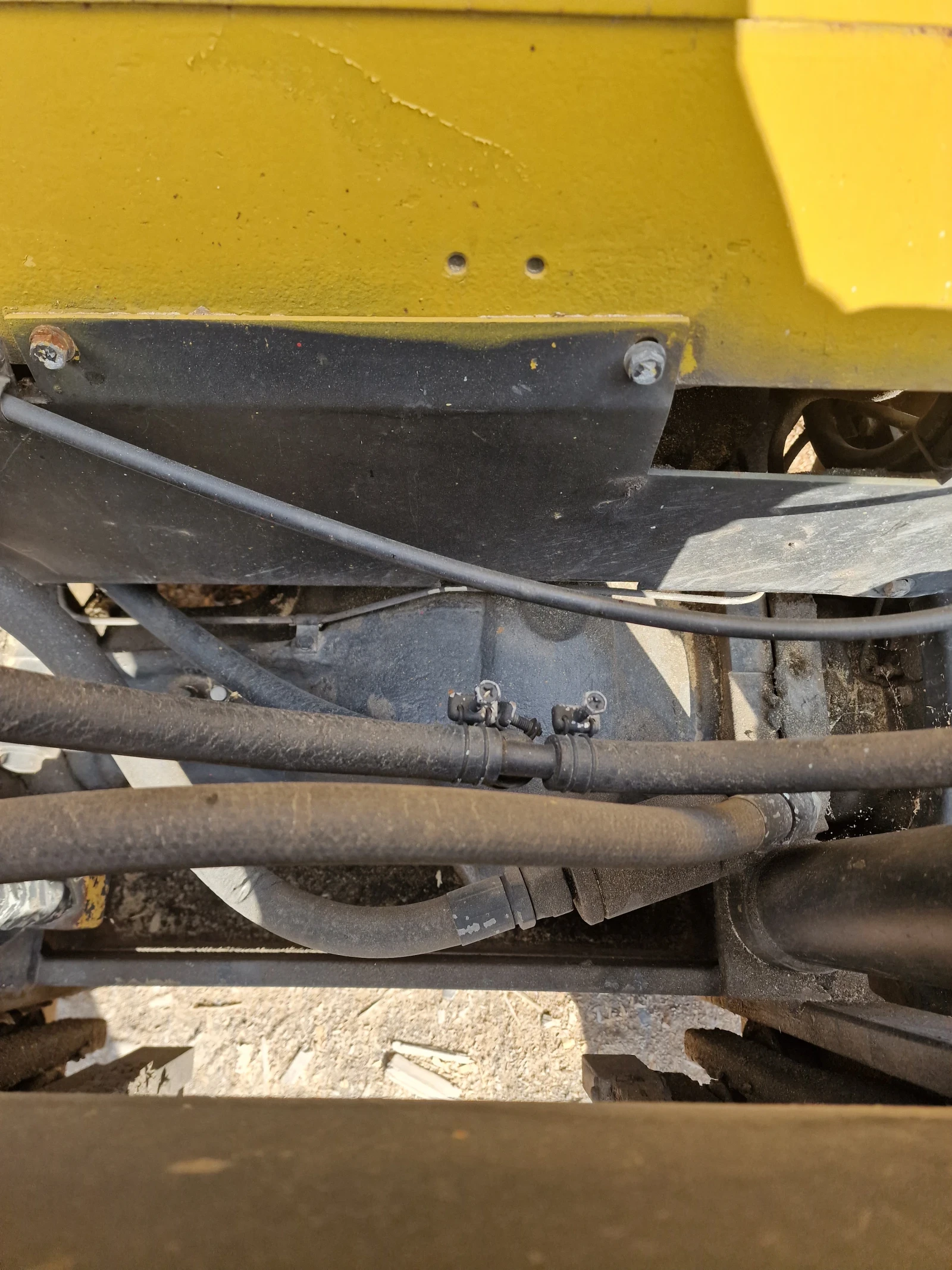  Yale | Mobile.bg   6