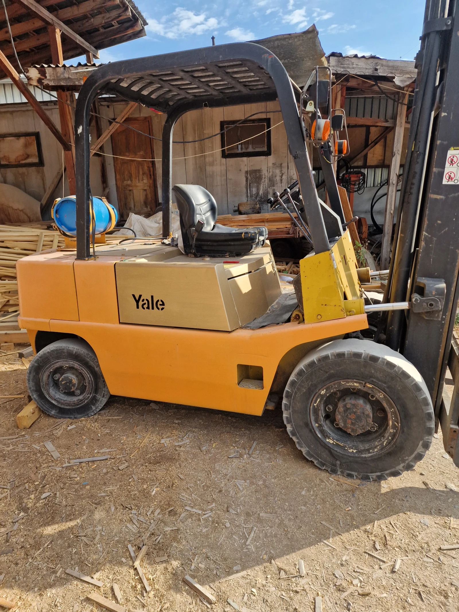  Yale | Mobile.bg   2