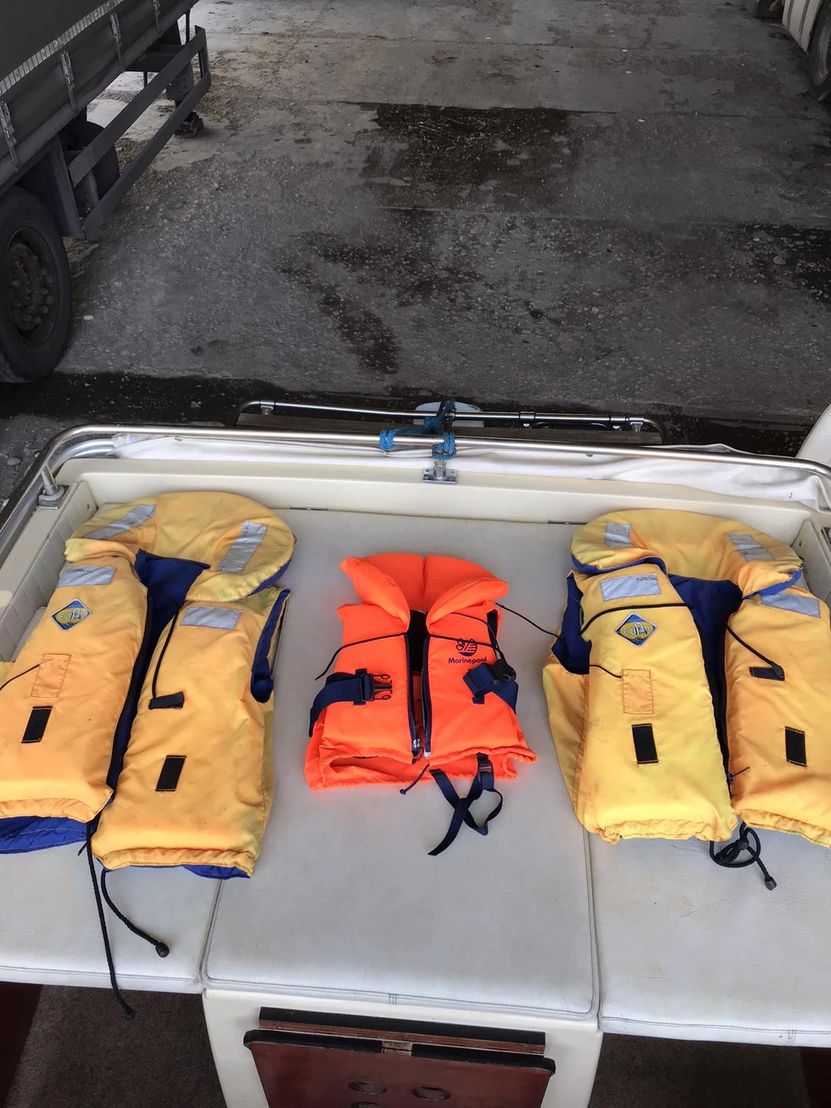   Schweizer Bateaux Sapfir | Mobile.bg   15