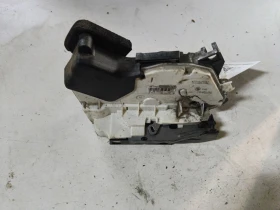 ����� �� �������� �� ����� (����� �����) 5E0839016 VW Passat