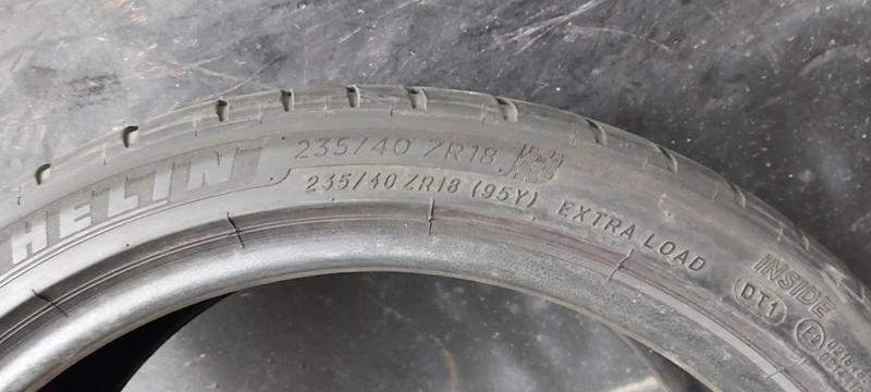 Гуми Летни 235/40R18, снимка 5 - Гуми и джанти - 35608376