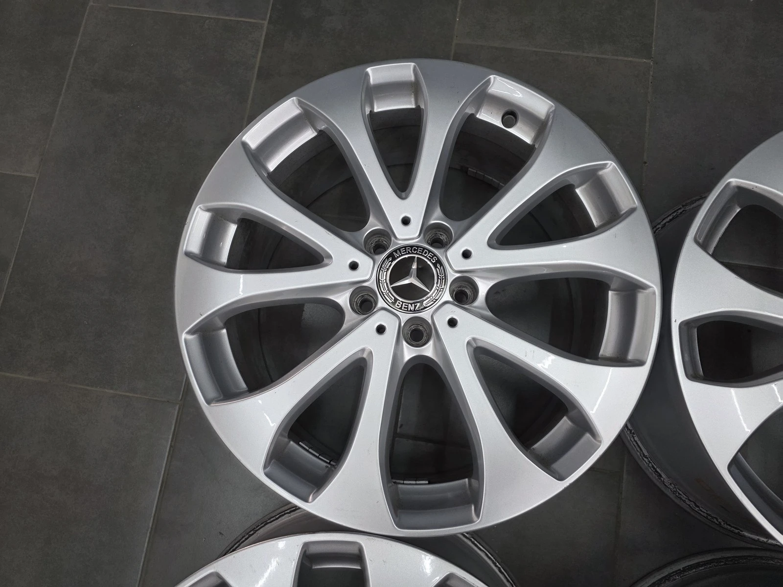 Джанти за Mercedes-Benz, снимка 5 - Гуми и джанти - 56718066