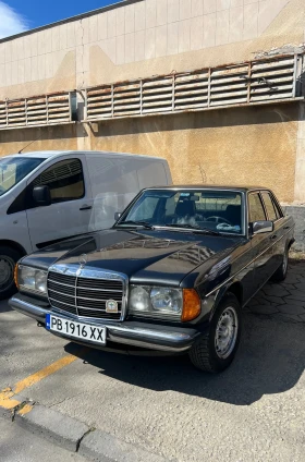 Mercedes-Benz 123 300D - КЛИМАТИК, 5 СКОРОСТИ, снимка 4