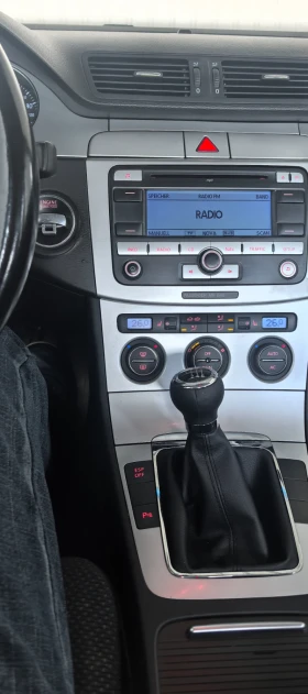VW Passat 2.0 TDI 140кс. - 5999 лв. - 50323527 17