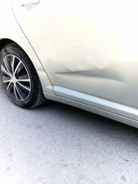 Toyota Avensis | Mobile.bg    4