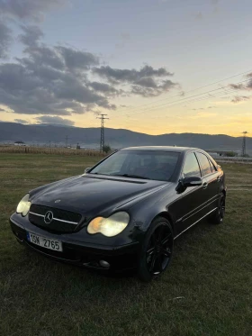 Mercedes-Benz C 200, снимка 2