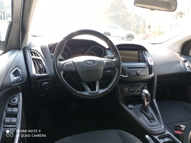 Ford Focus  Wagon facelift 1.6 (125 кс) , снимка 9 - Автомобили и джипове - 44796509