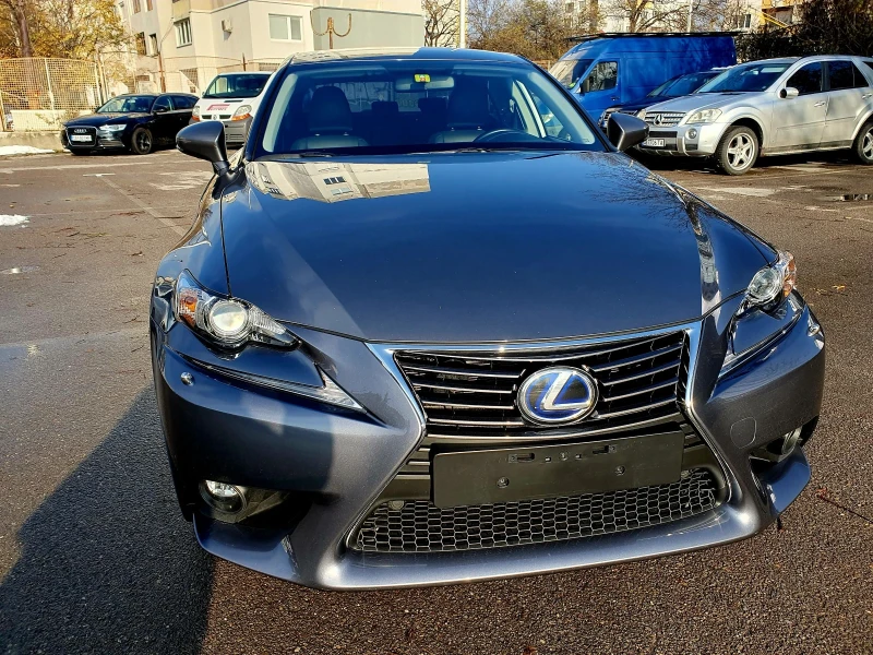 Lexus IS 300 h, , SWISS, снимка 6 - Автомобили и джипове - 48388115