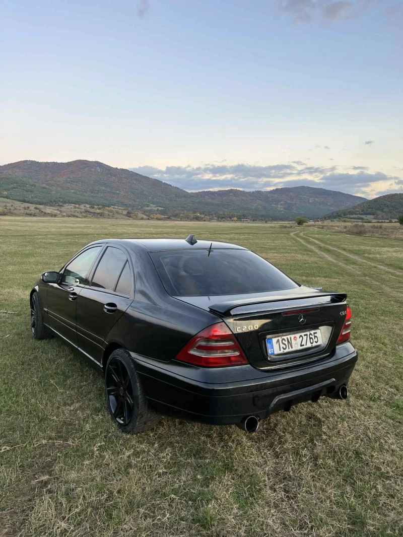 Mercedes-Benz C 200, снимка 4 - Автомобили и джипове - 52655285