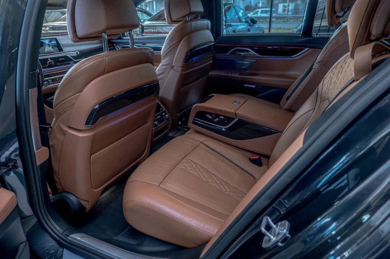 BMW 730 xDrive/M-Sport/Virtual/Soft Close/Harman Kardon/Ка, снимка 9 - Автомобили и джипове - 52873319