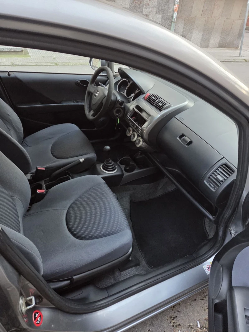 Honda Jazz, снимка 4 - Автомобили и джипове - 52957262