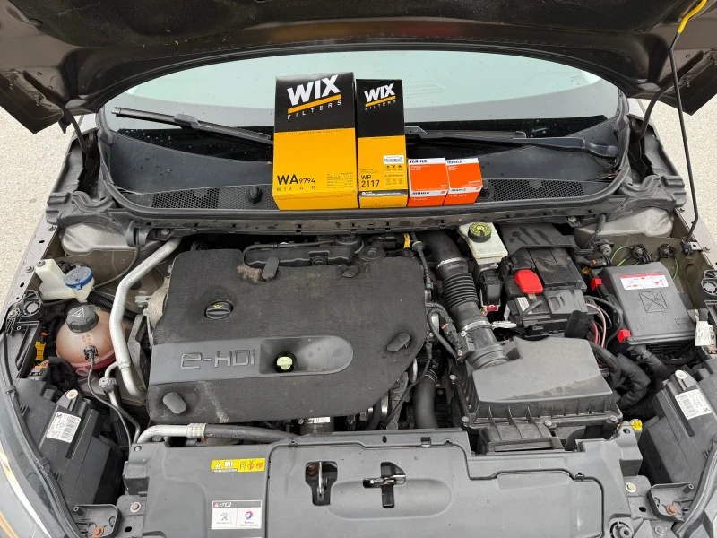 Peugeot 308 2.0HDI 150кс. EURO5, снимка 13 - Автомобили и джипове - 53053636